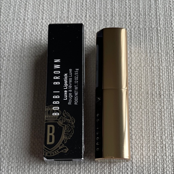 Bobbi Brown Luxe Hydrating Lipstick brownstone 114 - Picture 4 of 14
